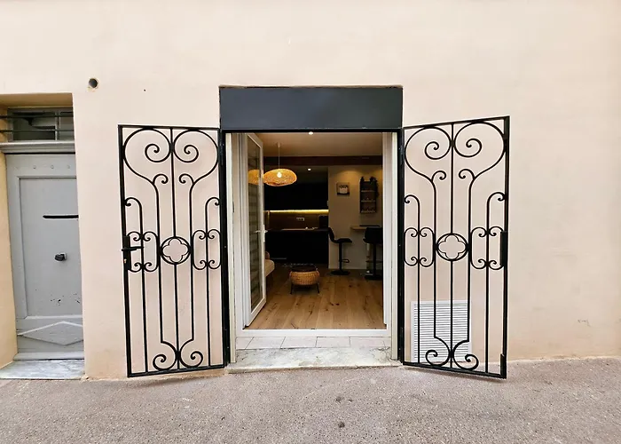 Le Rempart - Vieil Antibes